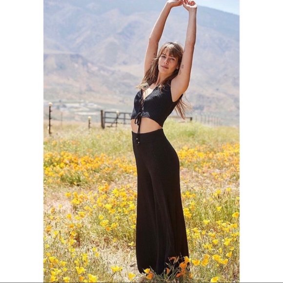 New Free People Intimately 2 piece knit set - Picture 9 of 9